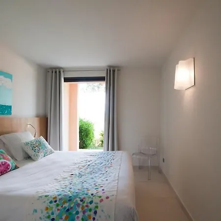 Les Hameaux De Santa Giulia Resort