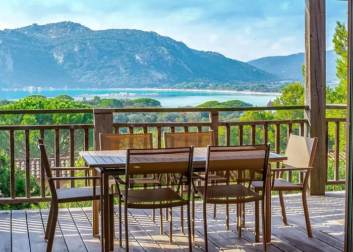 Les Hameaux De Santa Giulia Resort