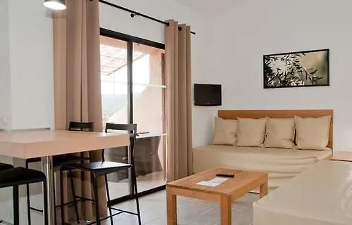 Les Hameaux De Santa Giulia リゾート 3*